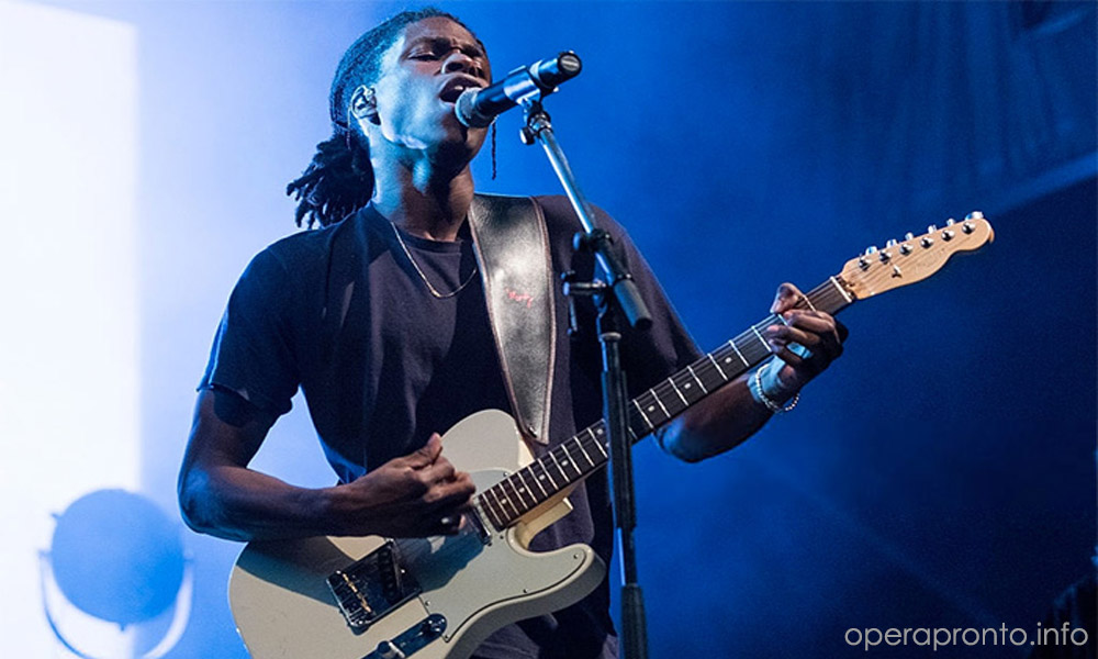 Daniel Caesar เสียงแห่งความลุ่มลึก